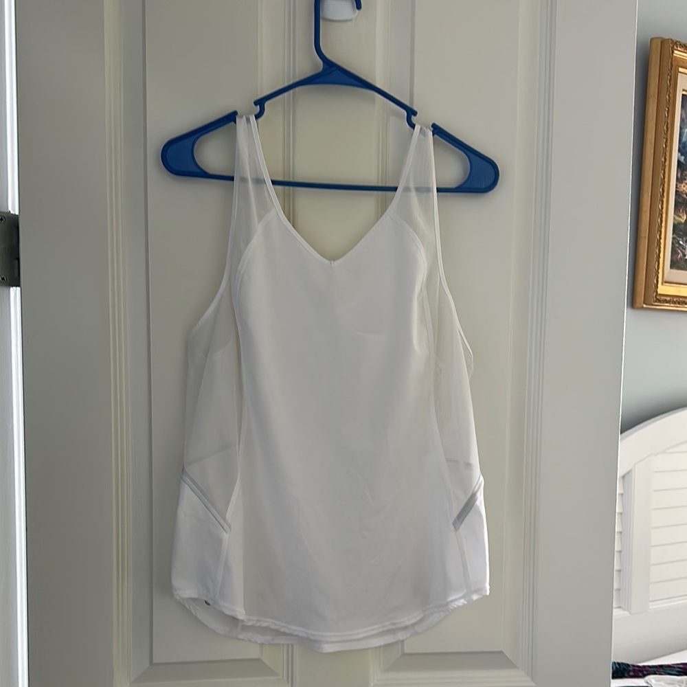 Lululemon Athletica White Sleeveless Camisole Top